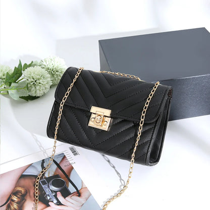 Lingge Chain Small Square Crossbody Bag