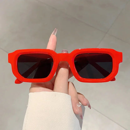 Vintage Rectangle Frame Sunglasses with UV400 Protection – Stylish Retro Eyewear for Men and Women