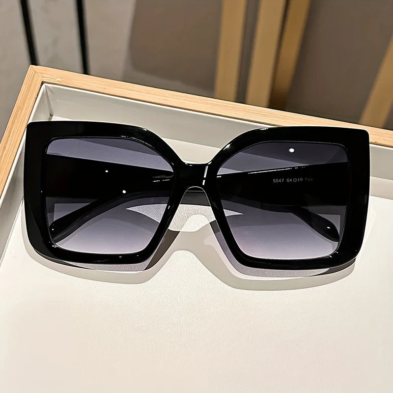 Oversized Square Gradient Glasses with Tortoiseshell & Leopard Frames