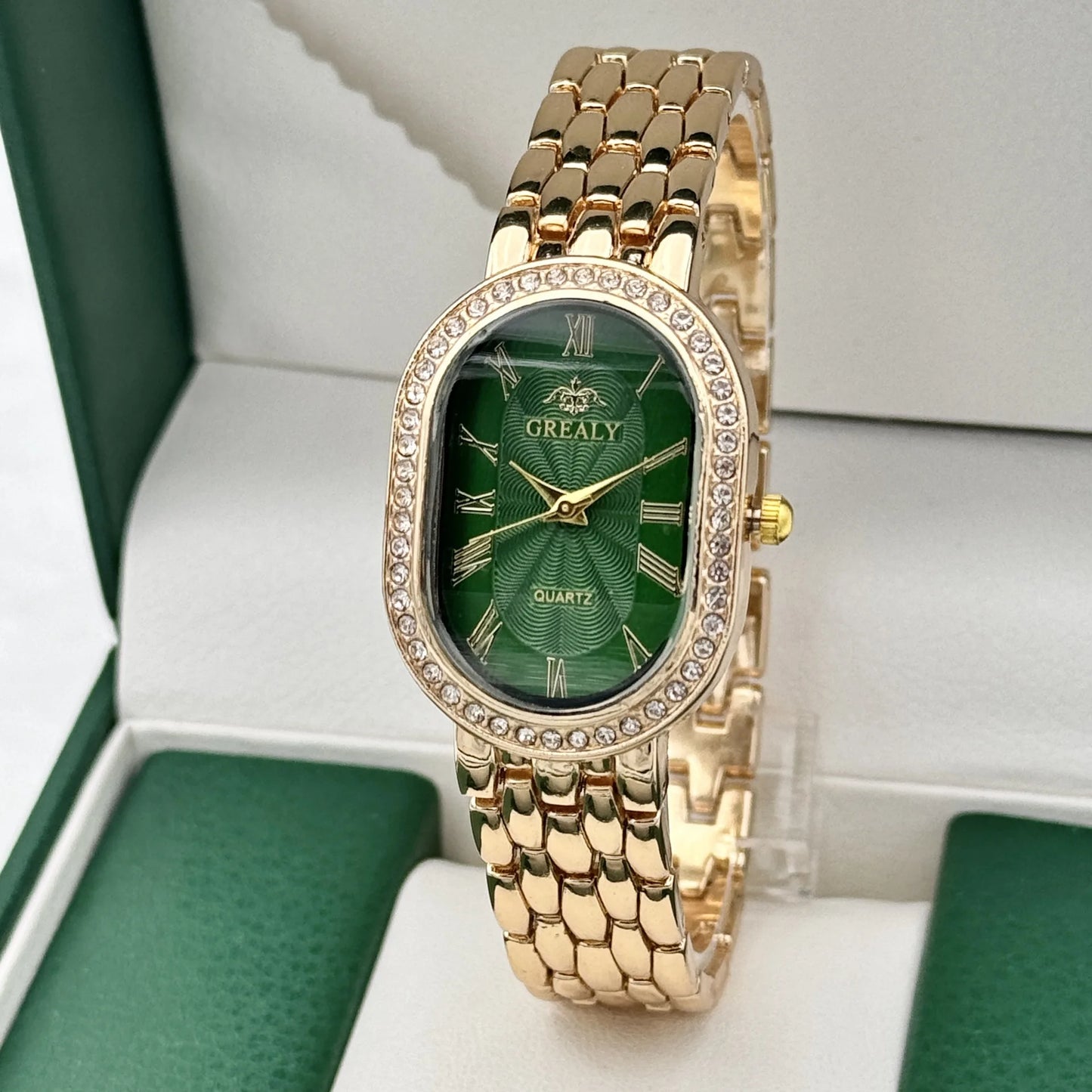 Ladies' Watches Diamond-Studded Oval Roman Numeral Luxury Ladies' Quartz Watc