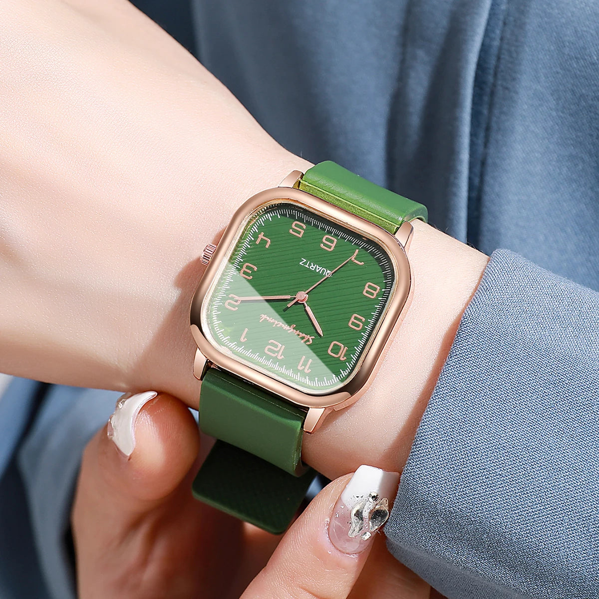 women watch Casual Silicone Strap Women's Quartz Watch