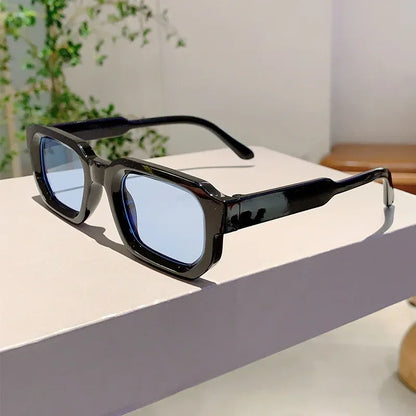Vintage Rectangle Frame Sunglasses with UV400 Protection – Stylish Retro Eyewear for Men and Women